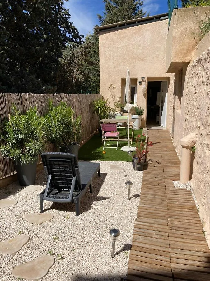 T2 30 M2 Avec Jardin Proche Des Plages Bandol
