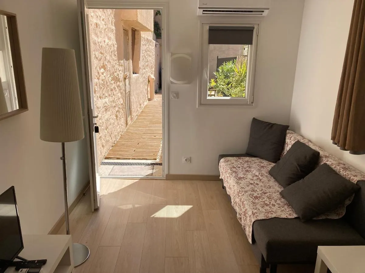 Apartment T2 30 M2 Avec Jardin Proche Des Plages Bandol