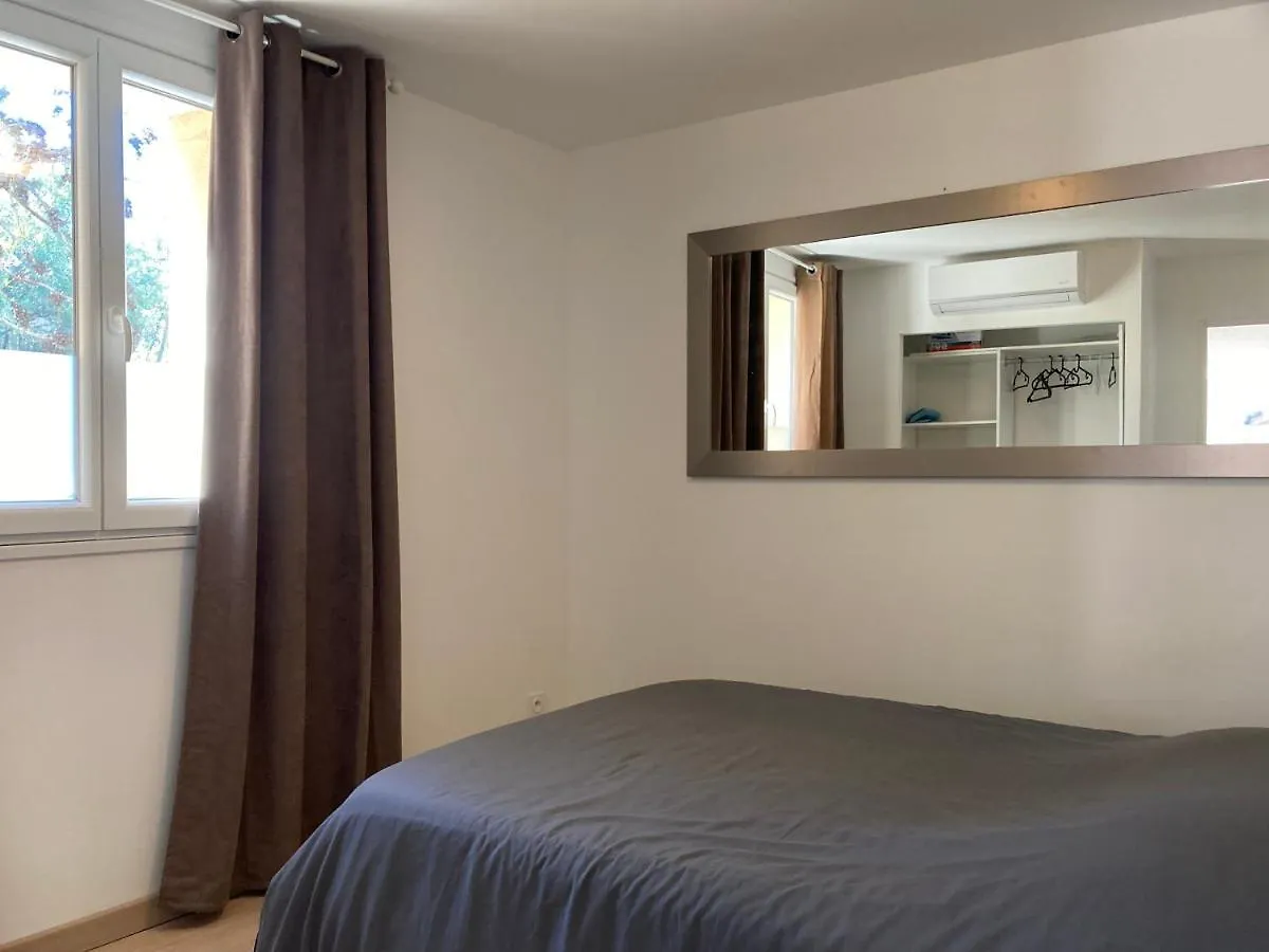 T2 30 M2 Avec Jardin Proche Des Plages Bandol France